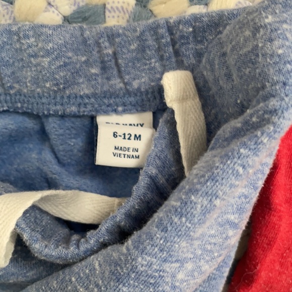 3x Old Navy pants in 6-12mo - Picture 7 of 7